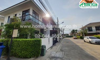 For sale 3 bedrooms townhouse in Mueang Samut Prakan, Samut Prakan