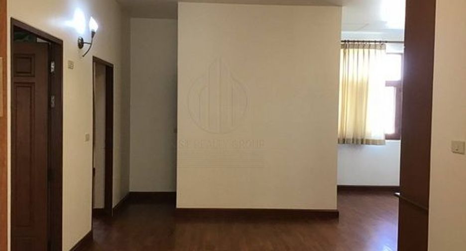 For rent 5 bedrooms house in Prawet, Bangkok
