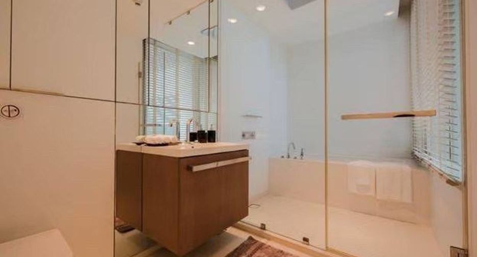 Condo en alquiler de 2 habitaciones en Pathum Wan, Bangkok