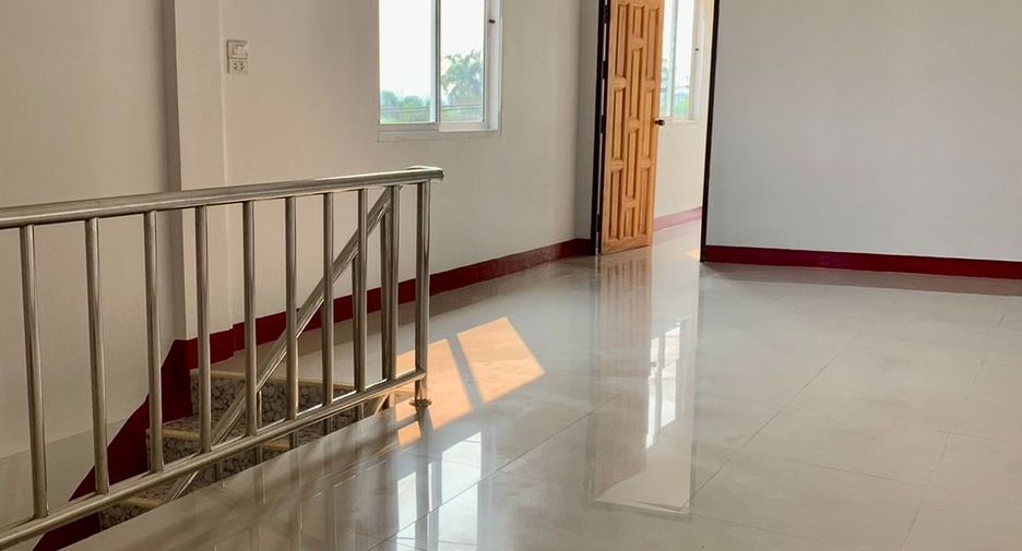 For sale 2 bedrooms retail Space in Chiang Kham, Phayao