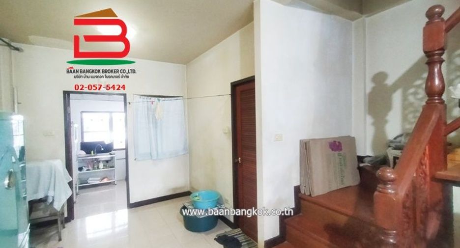 出售 2 卧室 联排别墅 在 Phutthamonthon, Nakhon Pathom