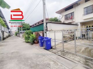 For sale 2 Beds townhouse in Phutthamonthon, Nakhon Pathom