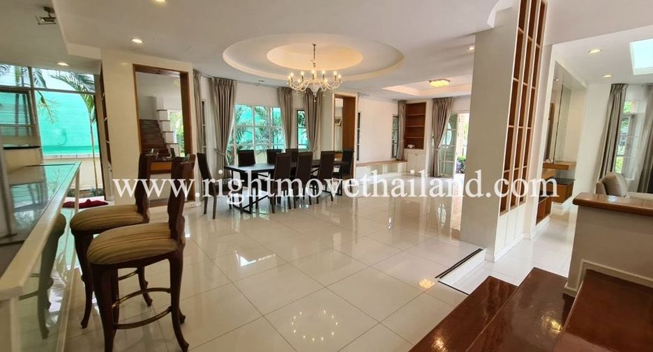 For rent 4 bedrooms house in Mueang Samut Prakan, Samut Prakan