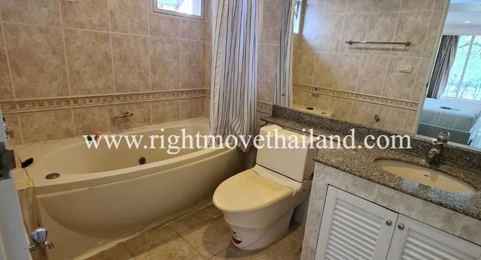 For rent 4 bedrooms house in Mueang Samut Prakan, Samut Prakan