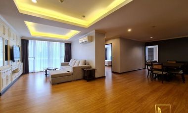 For rent 3 bedrooms condo in Khlong Toei, Bangkok