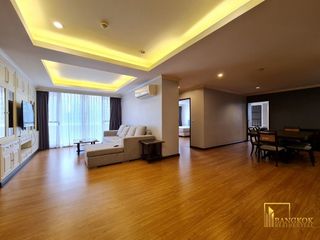 For rent 3 bedrooms condo in Khlong Toei, Bangkok