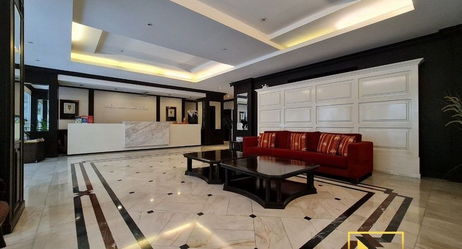 For rent 3 bedrooms condo in Khlong Toei, Bangkok