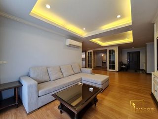 For rent 3 bedrooms condo in Khlong Toei, Bangkok