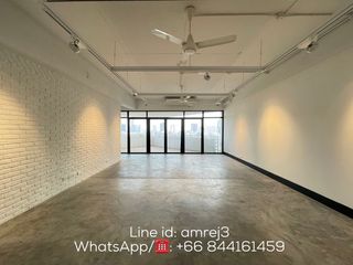 Condo en alquiler de 4 habitaciones en Watthana, Bangkok