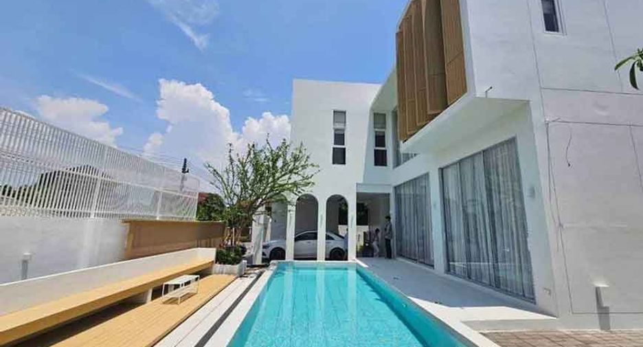 Haus zum Kauf mit 3 Zimmer in Saraphi, Chiang Mai