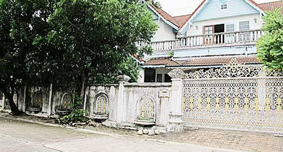 For sale 4 bedrooms house in Mueang Samut Prakan, Samut Prakan