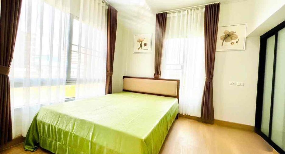 For rent 3 bedrooms townhouse in Prawet, Bangkok