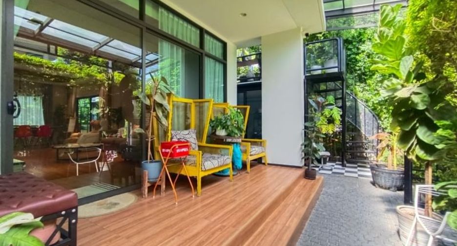 À vendre 4 chambres maison à Bang Kapi, Bangkok