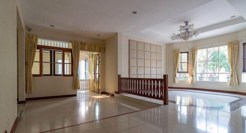For sale 3 bedrooms house in Phra Nakhon, Bangkok