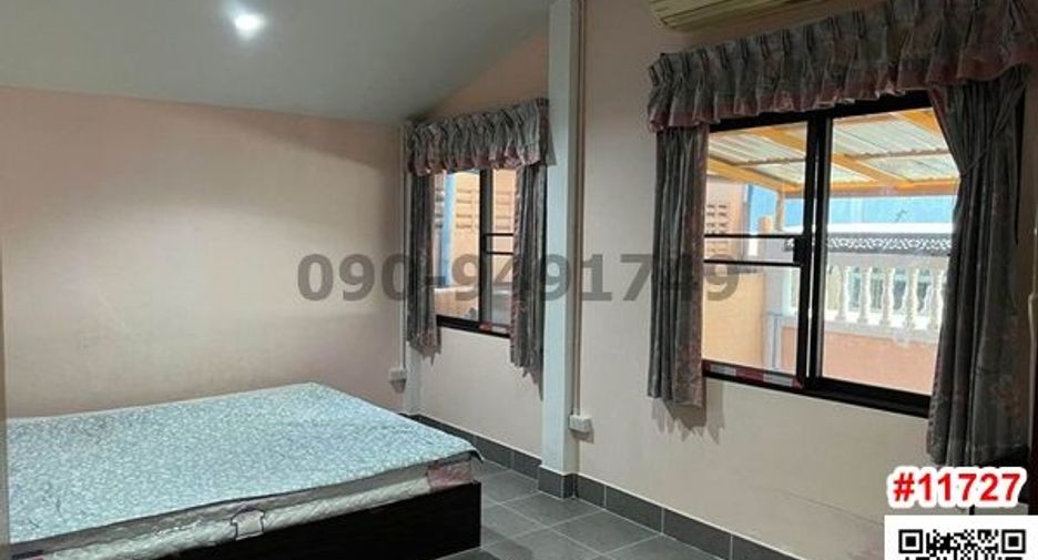 À vendre 2 chambres maison à Bang Kapi, Bangkok