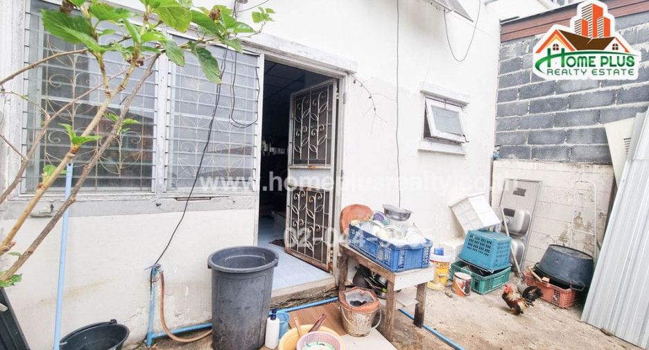 For sale 2 bedrooms townhouse in Khlong Luang, Pathum Thani