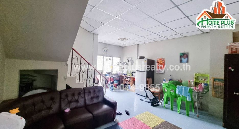 For sale 2 bedrooms townhouse in Khlong Luang, Pathum Thani