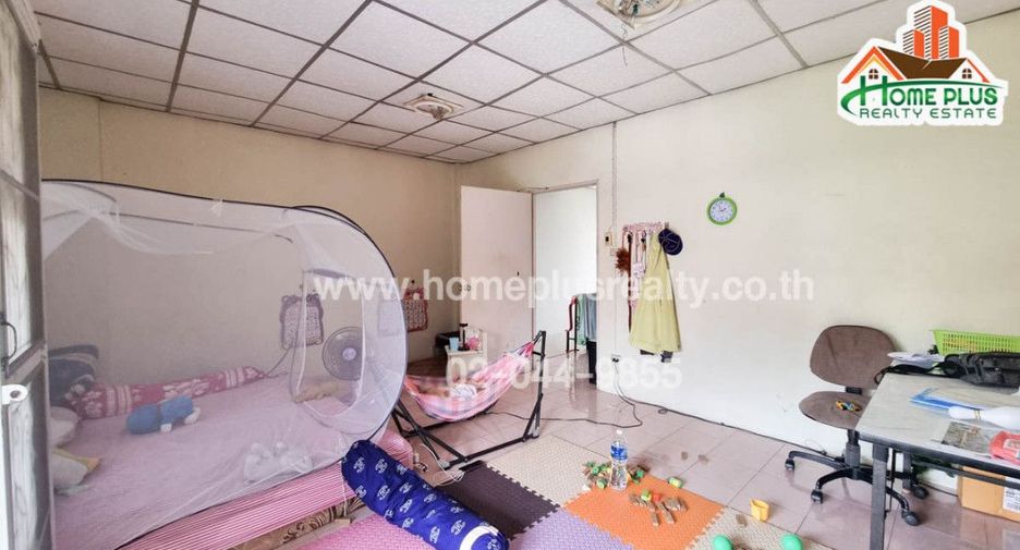 For sale 2 bedrooms townhouse in Khlong Luang, Pathum Thani