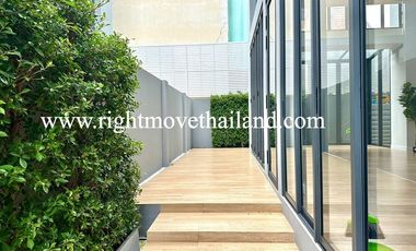 For sale 3 bedrooms townhouse in Wang Thonglang, Bangkok