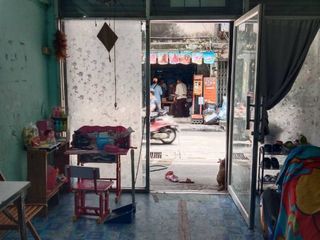 For sale 2 bed retail Space in Din Daeng, Bangkok