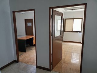 Аренда 10 спальни офис в Щанг Тхонгланг, Бангкок