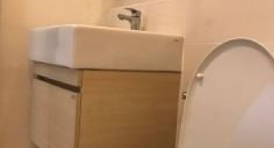 For rent studio condo in Huai Khwang, Bangkok