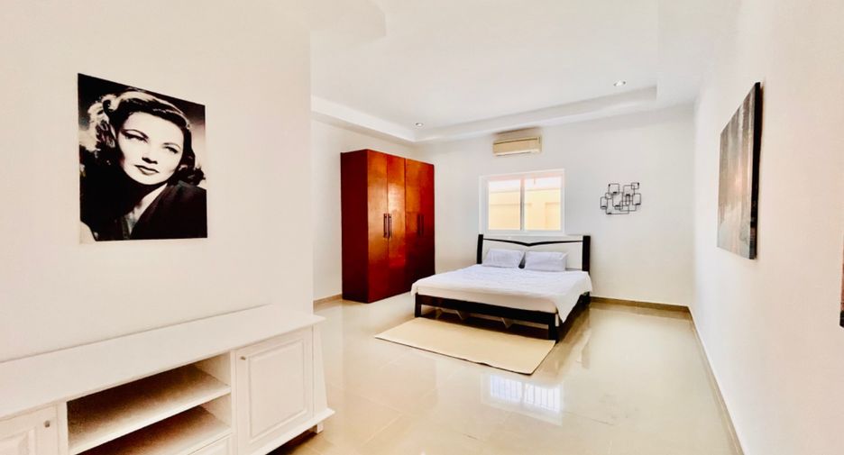 For sale 12 bed villa in Pratumnak, Pattaya