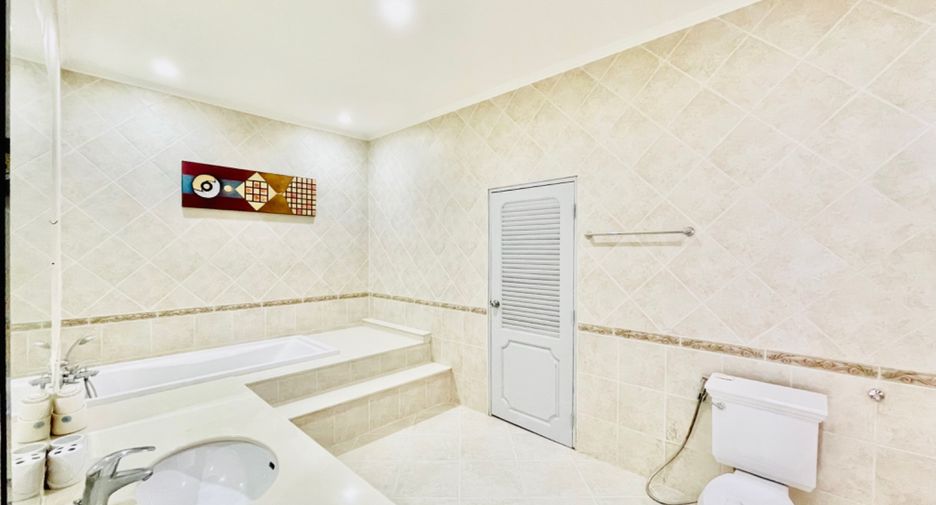 For sale 12 bedrooms villa in Bang Lamung, Chonburi
