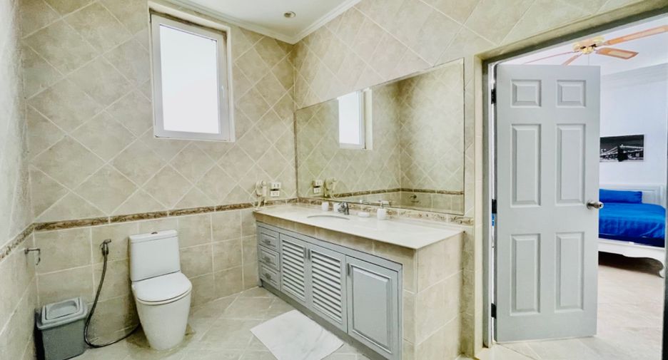 For sale 12 bedrooms villa in Bang Lamung, Chonburi