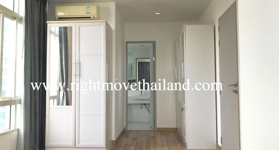 For sale 2 bedrooms condo in Phra Khanong, Bangkok
