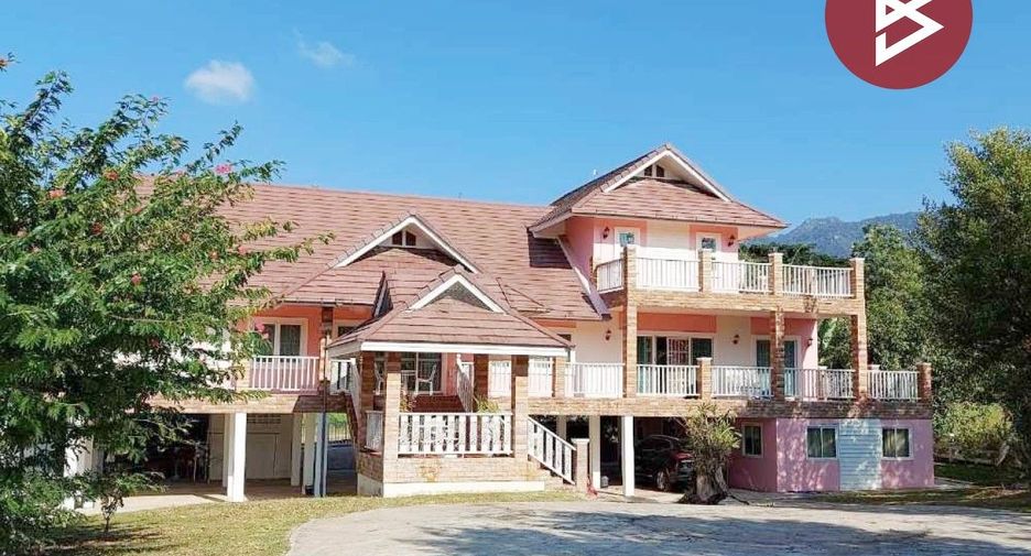 For sale 5 bed house in Pak Chong, Nakhon Ratchasima
