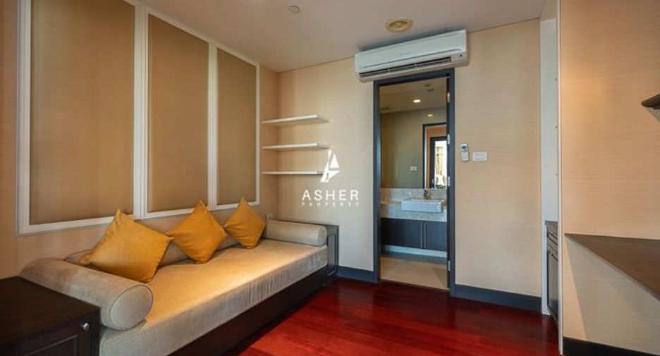 Condo en alquiler de 4 habitaciones en Pathum Wan, Bangkok