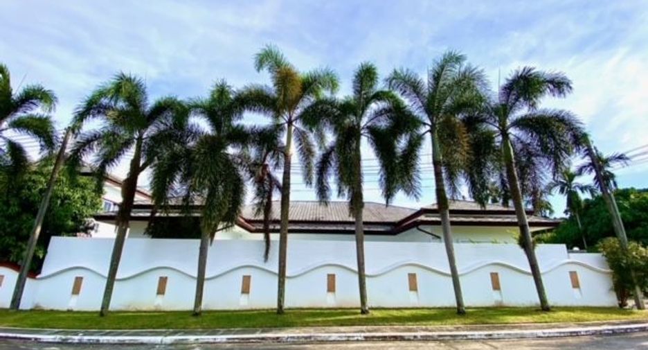 For rent 3 bedrooms villa in Thalang, Phuket