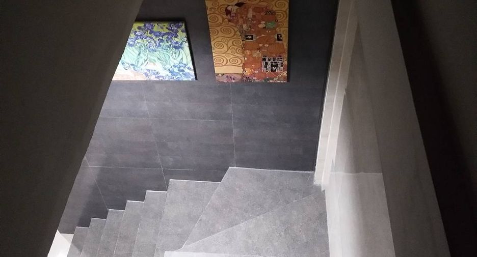 For rent 2 bedrooms townhouse in Chatuchak, Bangkok