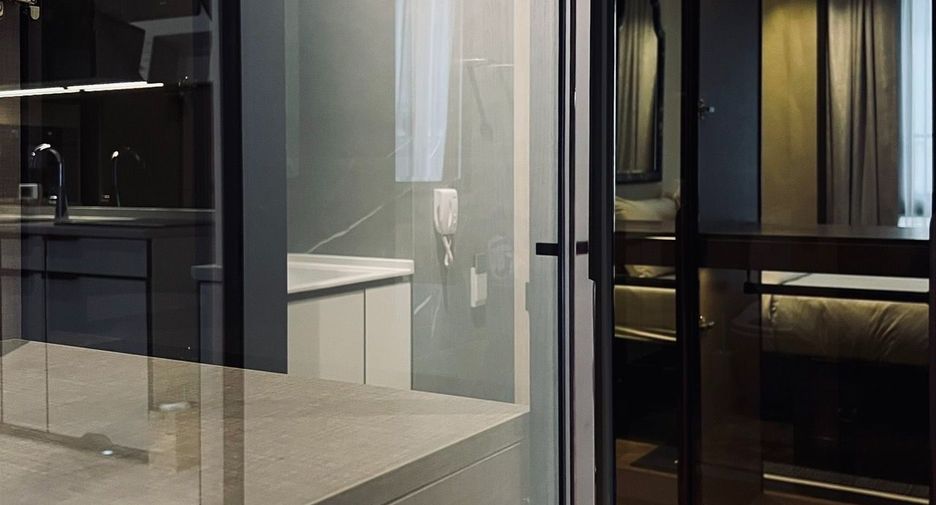 For rent and for sale 2 bed condo in Watthana, Bangkok
