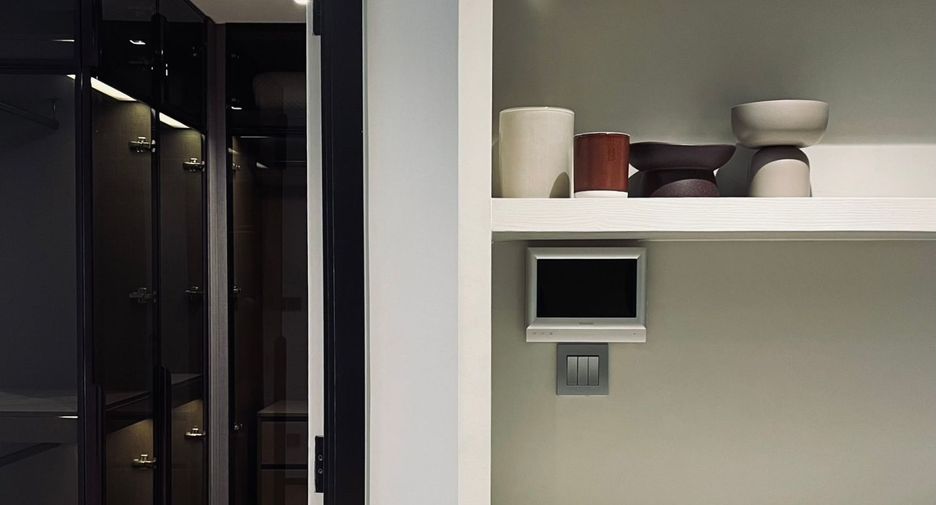 For rent and for sale 2 bed condo in Watthana, Bangkok
