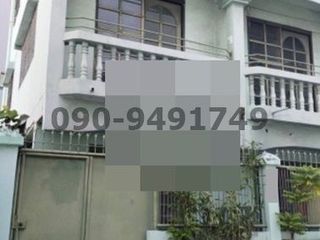 For rent 4 bed retail Space in Khlong San, Bangkok