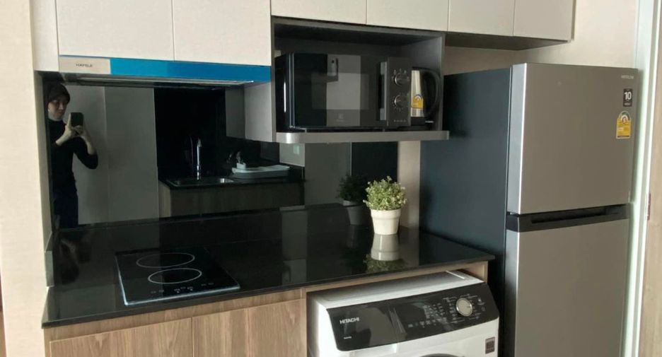 For sale 1 bed condo in Huai Khwang, Bangkok