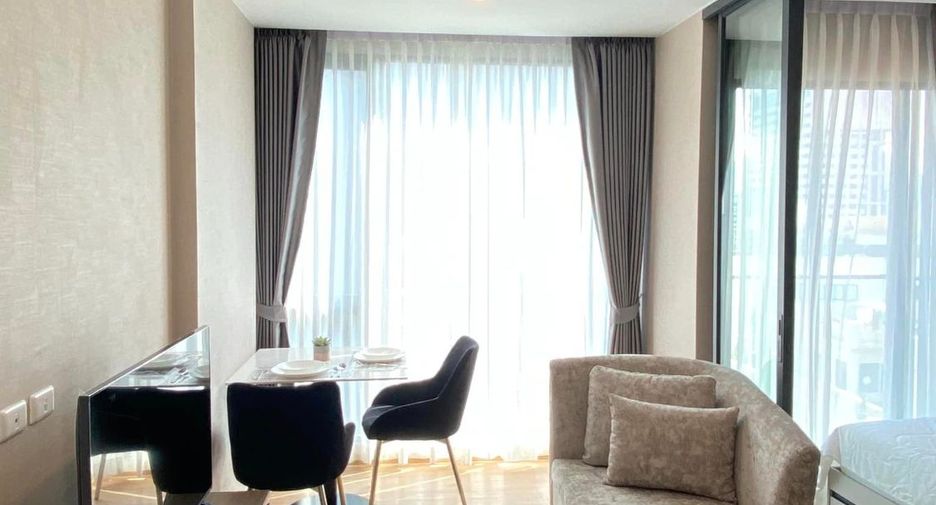 For sale 1 bed condo in Huai Khwang, Bangkok
