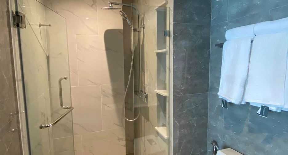 For sale 1 bed condo in Huai Khwang, Bangkok