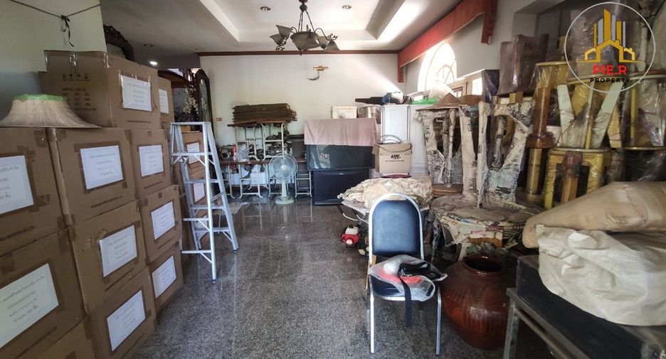 For sale 4 bedrooms house in Lat Krabang, Bangkok