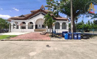 For sale 4 bedrooms house in Lat Krabang, Bangkok
