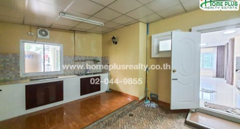 Casa en venta de 4 habitaciones en Mueang Nakhon Pathom, Nakhon Pathom