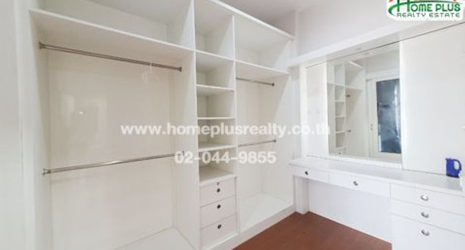 Casa en venta de 4 habitaciones en Mueang Nakhon Pathom, Nakhon Pathom