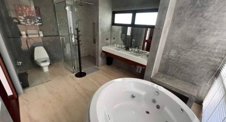 For rent 4 bedrooms villa in Kathu, Phuket