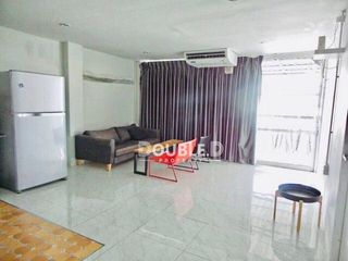 For sale 2 bed office in Din Daeng, Bangkok