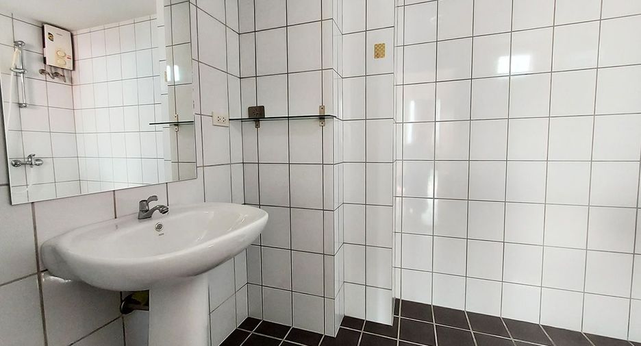 Condo en venta de 2 habitaciones en Klaeng, Rayong