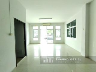 For rent warehouse in Mueang Samut Prakan, Samut Prakan