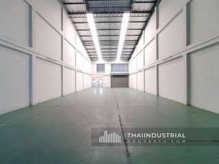 For rent warehouse in Mueang Samut Prakan, Samut Prakan