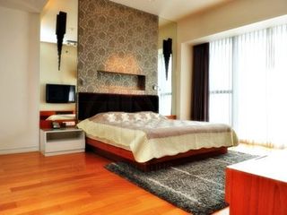 For rent 3 bedrooms condo in Sathon, Bangkok